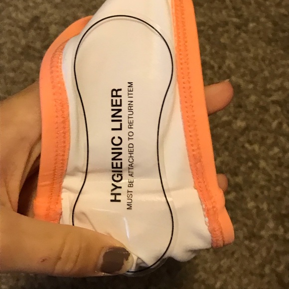 Cupshe One Piece - Picture 2 of 6